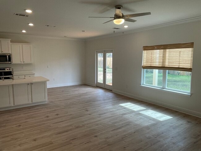 Building Photo - 194 Sea Eagle Ln