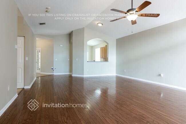 Foto del edificio - 6119 Oak Bluff Way