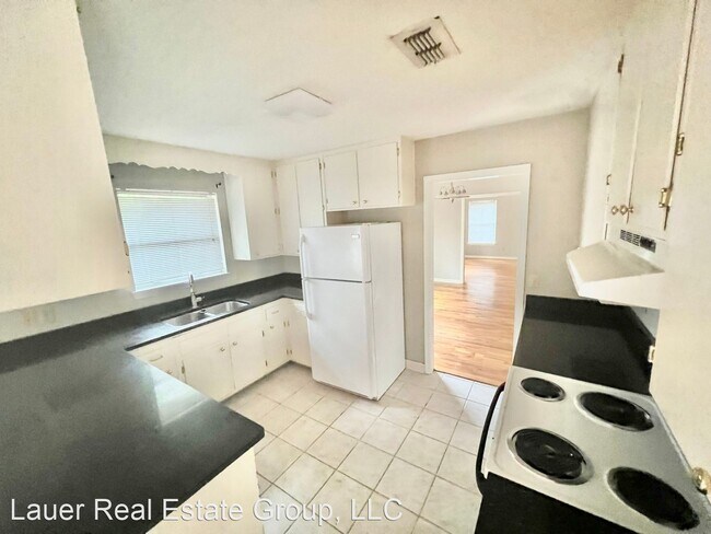 Building Photo - 3 br, 2 bath House - 3158 Corrib Dr