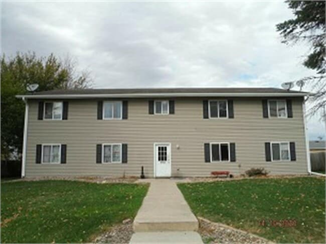 Exterior of 1713 Mamie Eisenhower - 1713 Mamie Eisenhower Ave