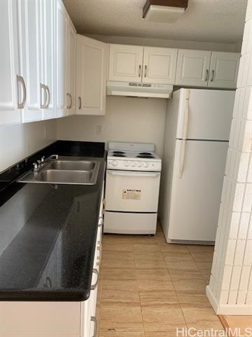 Building Photo - 5095 Likini St