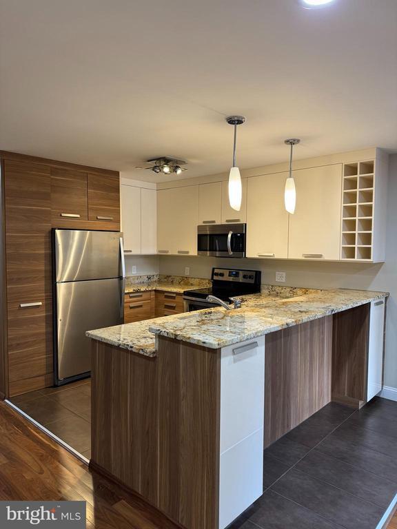 Foto del edificio - 933 N Calvert St