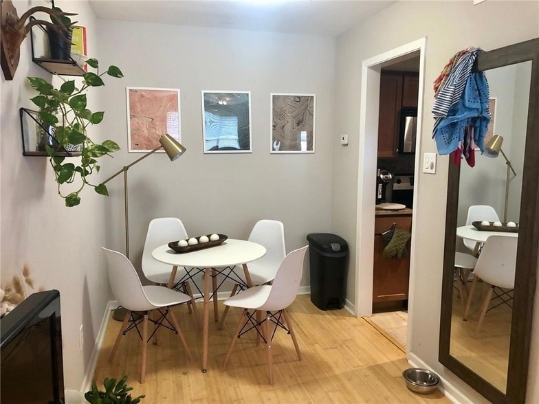 Foto principal - 3204 Menchaca Rd