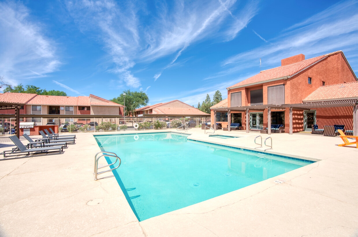Two resort style swimming pools with cabanas and grills - Heritage District