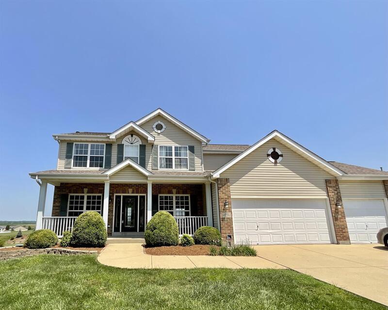 1421 Double Eagle Cir, Belleville, IL 62220 House Rental in