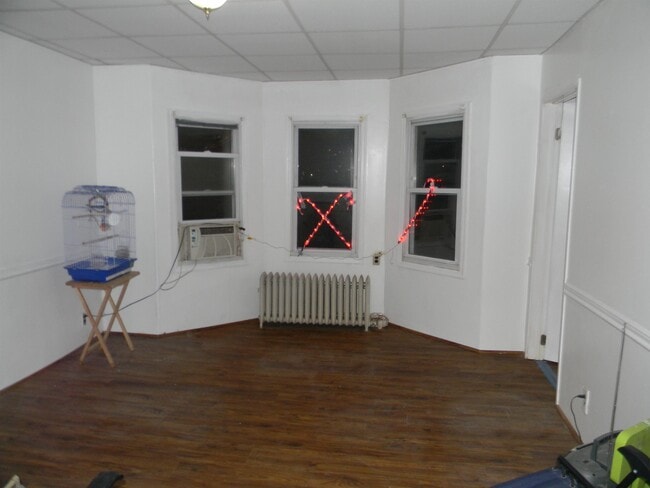 Building Photo - 133 Pamrapo Ave