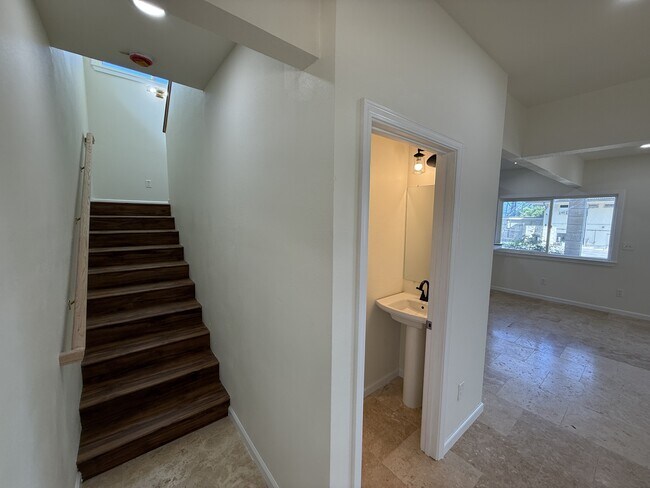 Building Photo - 51-476-476 Lihimauna Rd