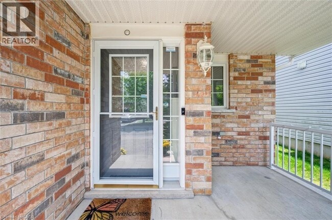 Building Photo - 598 Woolgrass Ave