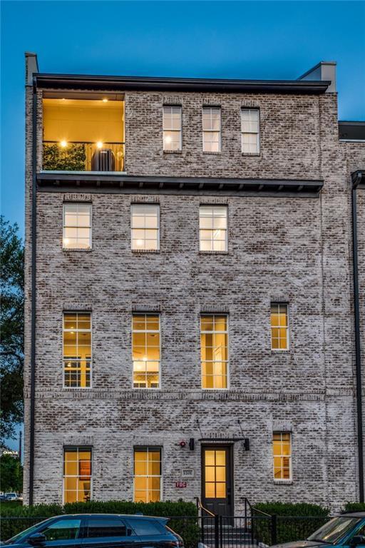 Building Photo - 1201 Town Creek Dr