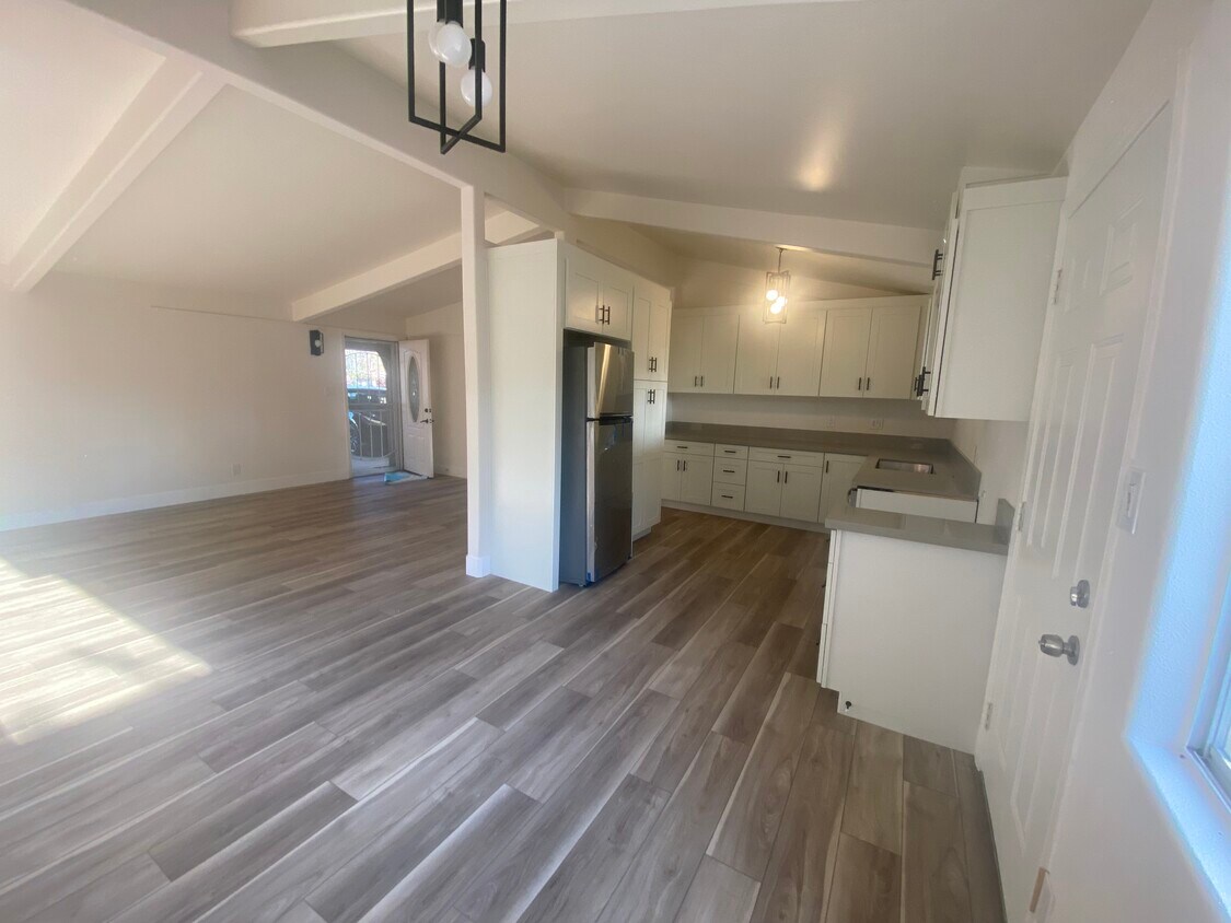 11727 Sproule Ave, Pacoima, CA 91331 House Rental in Pacoima, CA