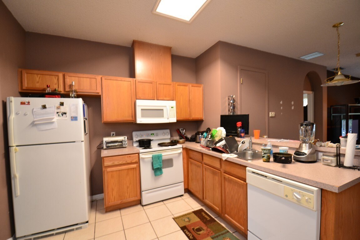 Building Photo - Fantastic Lake Nona area 4 BR 2 BA home in...