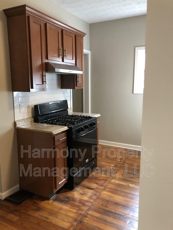 Building Photo - 3418 Vetter Ave