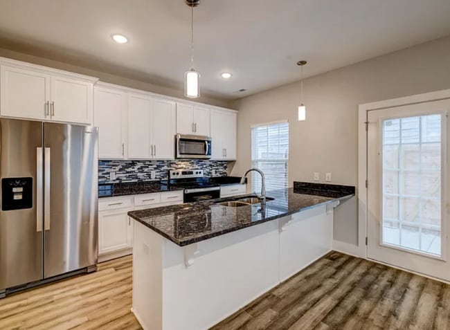 Photo - 2129 Bayport Ave Townhome