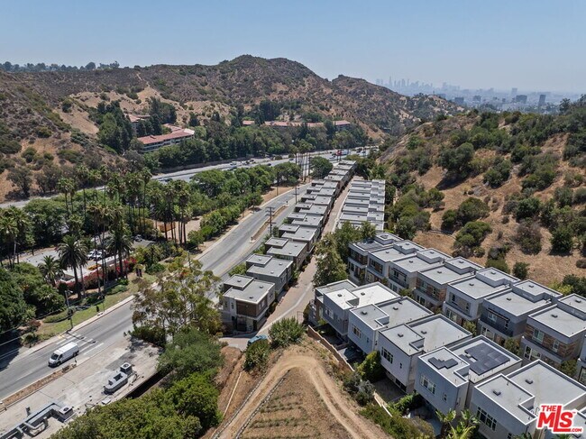 Foto del edificio - 2780 Wright Ln