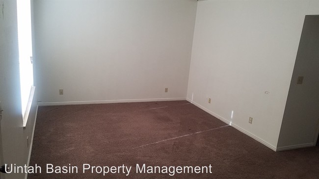 Building Photo - 1546 W 300 S