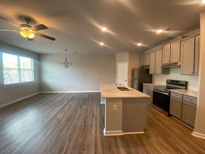 201 Harrison St, Calhoun, GA 30701 House Rental in Calhoun, GA