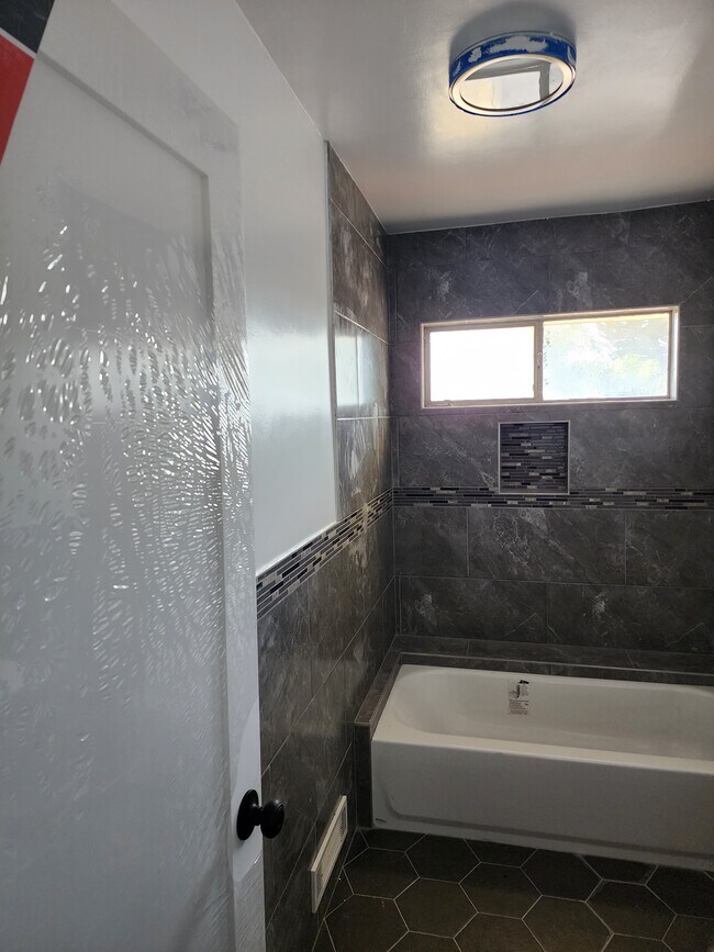 Bathroom #1 - 5014 W 58th Pl