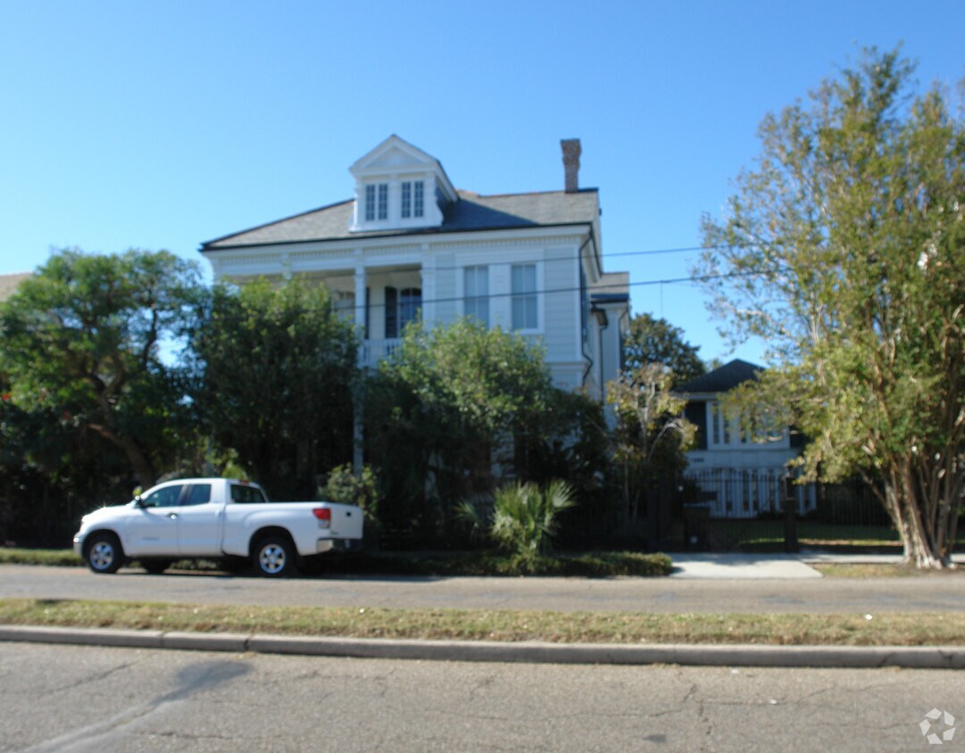 Building Photo - 1200 Jackson Ave