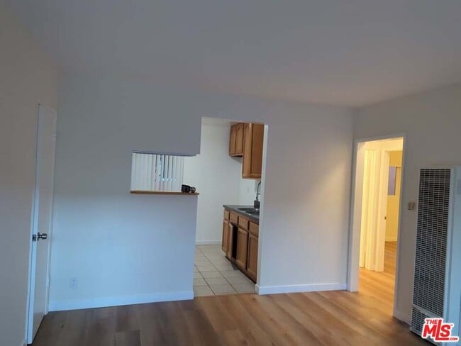 Foto del edificio - 9815 Imperial Hwy.