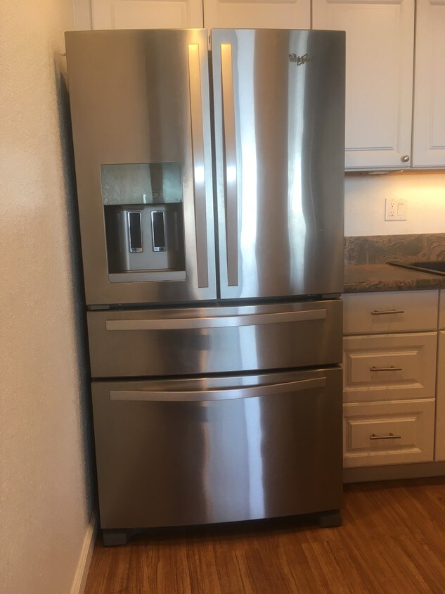 Foto principal - 399 Stratford Ct