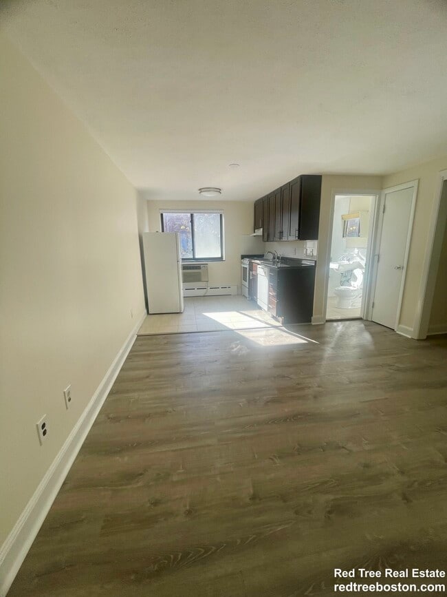 Photo - 15 Chester St Apartment