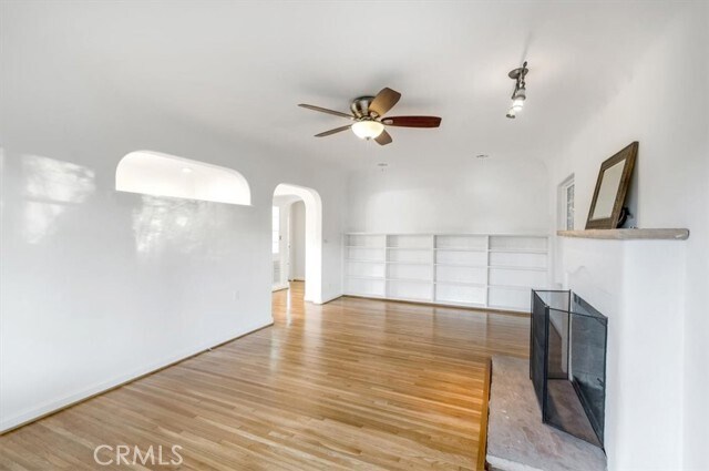 Building Photo - 4246 Greenbush Ave