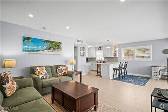 Building Photo - 2100 Gulf Shore Blvd N