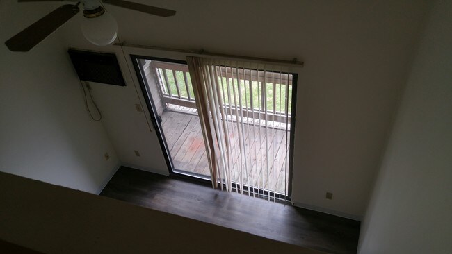 Foto del edificio - 108 W Charles St