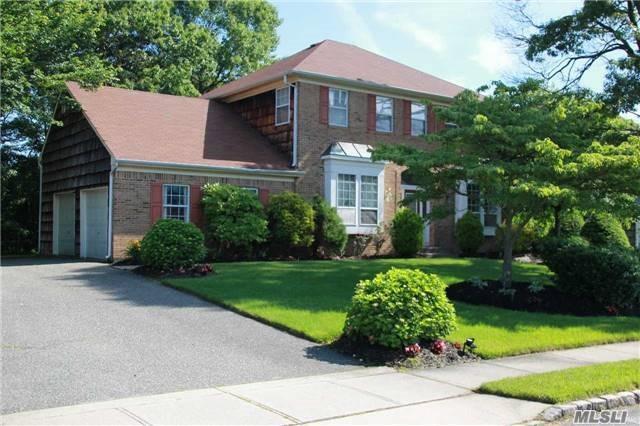 Building Photo - 7 Timber Ridge Dr