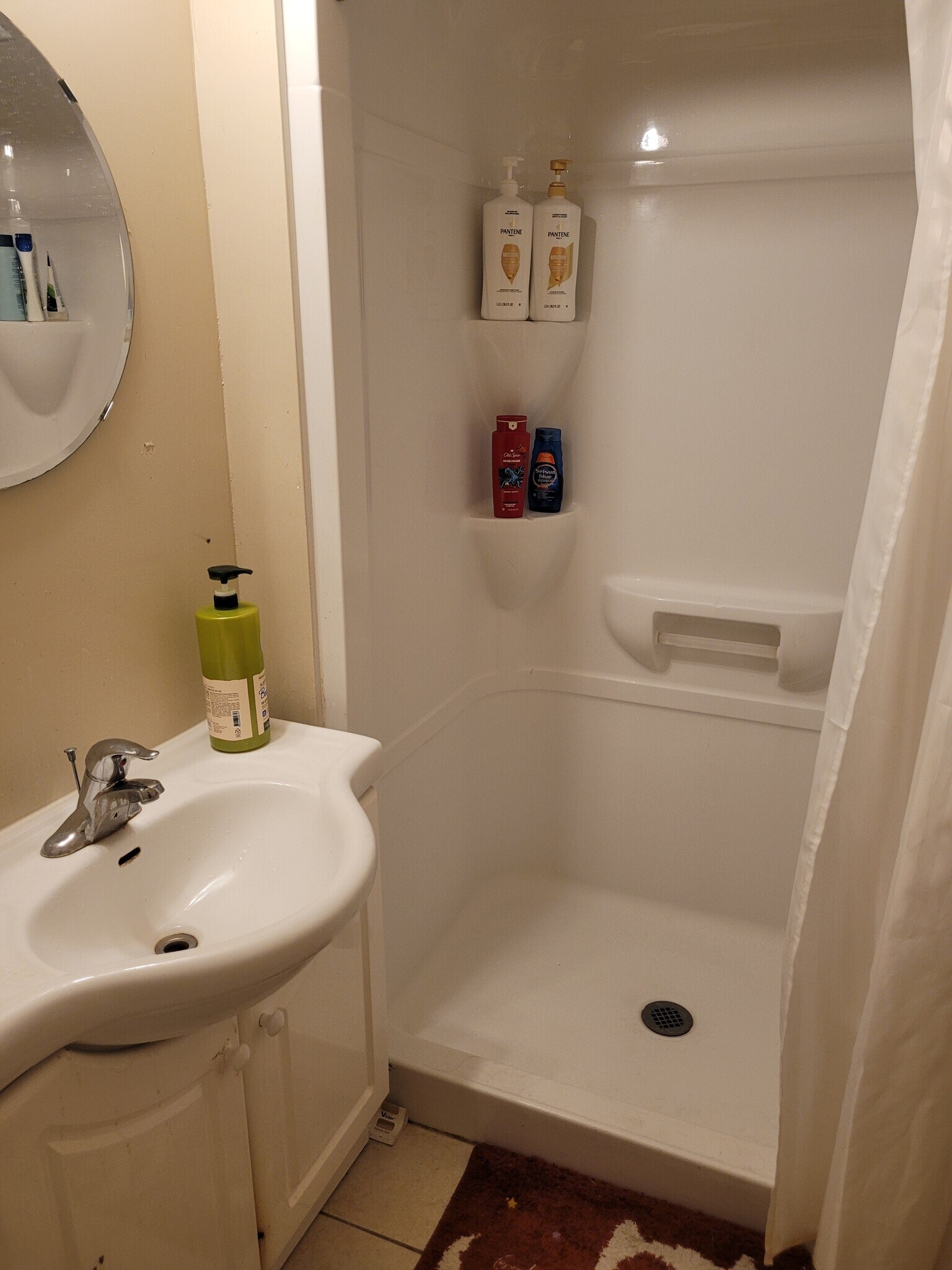 251-251 Lester St Unit 4, Waterloo, ON N2L 3W6 - Apartment for Rent in ...
