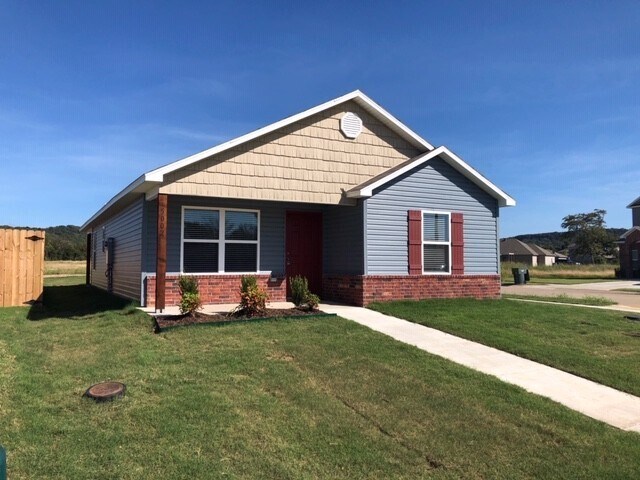 Foto del edificio - 5002 W Claxton Cir