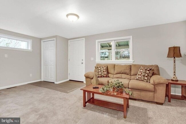 Foto del edificio - 3-bedroom Cape Cod in Susquehanna District