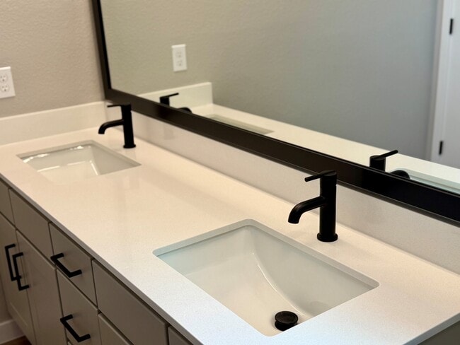 Double Bathroom Sinks - Integra Avalon