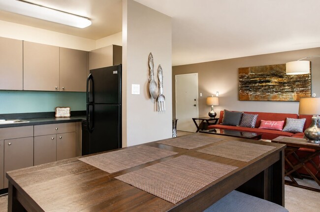 Foto del edificio - Camp Hill Plaza Apartment Homes