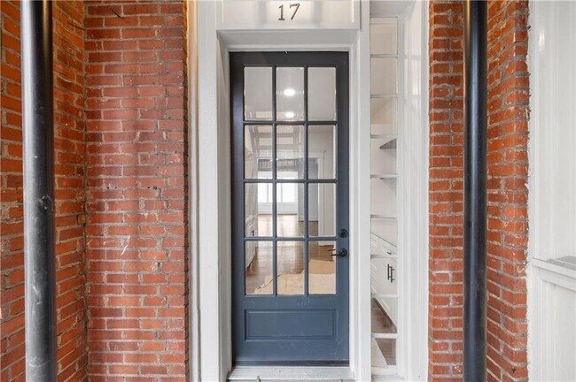 Foto del edificio - 360 Ponce De Leon Ave NE