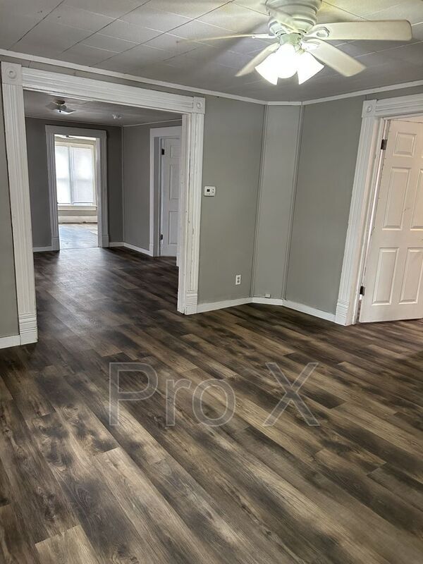 Building Photo - 1401 N Grand St