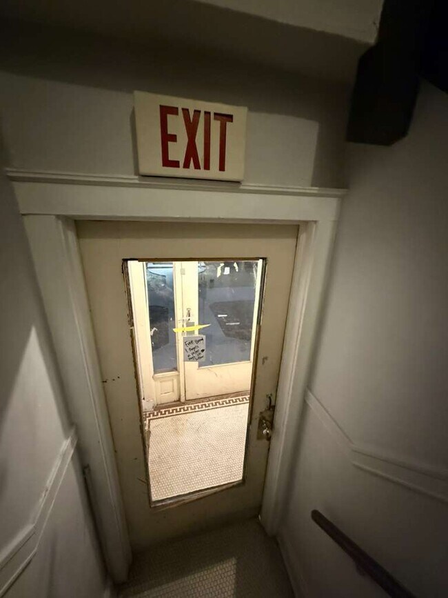 Foto del edificio - 1707 W Wallen Ave