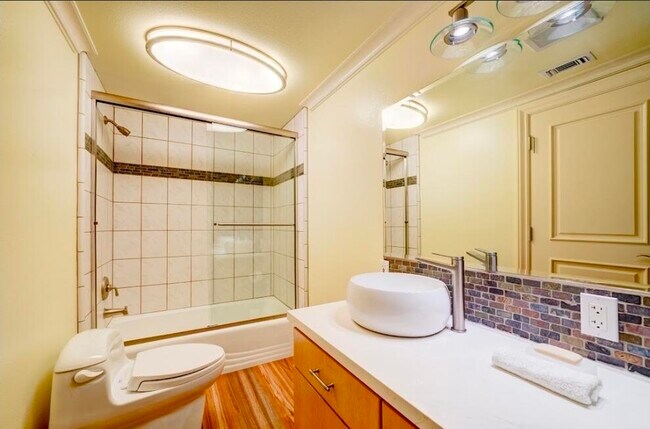 Foto del edificio - 1377 Knoll Rd