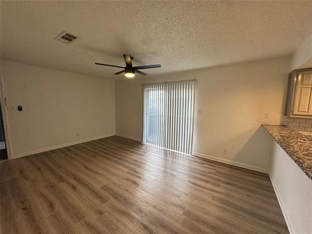 Building Photo - 762 E Warrior Trail