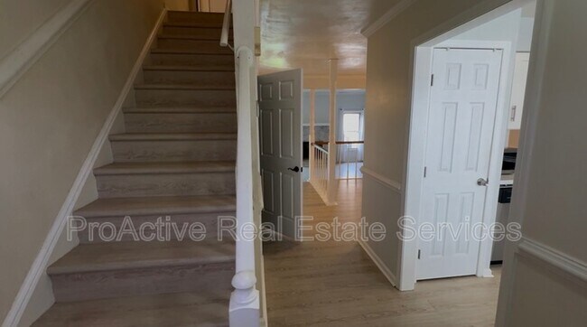 Building Photo - 4834 Ashbury Ln