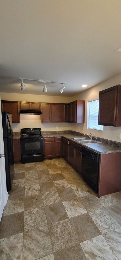 Foto del edificio - Two-Story, 3 Bedroom, 2.5 Bath Home Located in Established Neighborhood- Near Campbell University