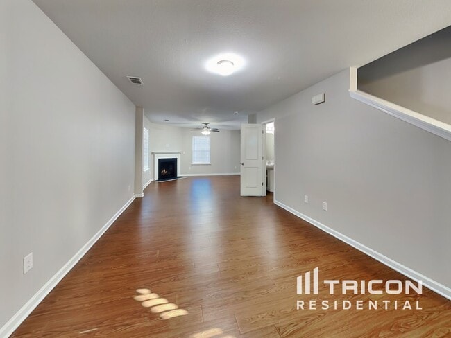 Foto del edificio - 2640 Cider Ridge Rd