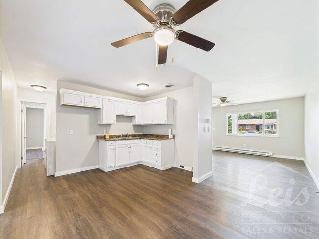 Building Photo - 1473 Skylark Dr