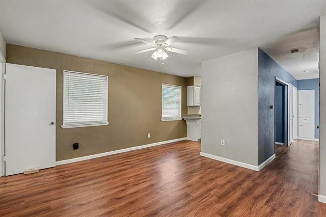 Building Photo - 1202 Crane Dr