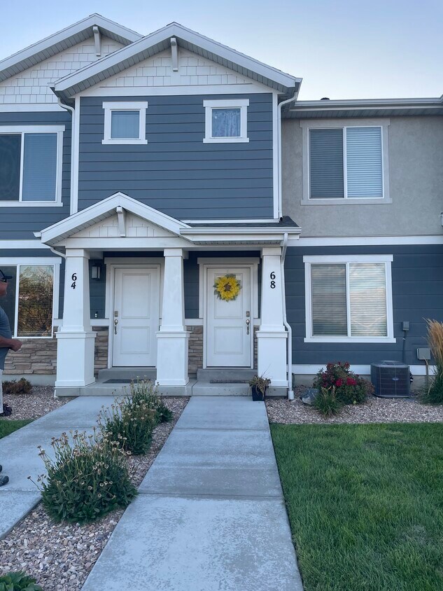 68 N Monitor Row, Saratoga Springs, UT 84045 Townhome Rentals in