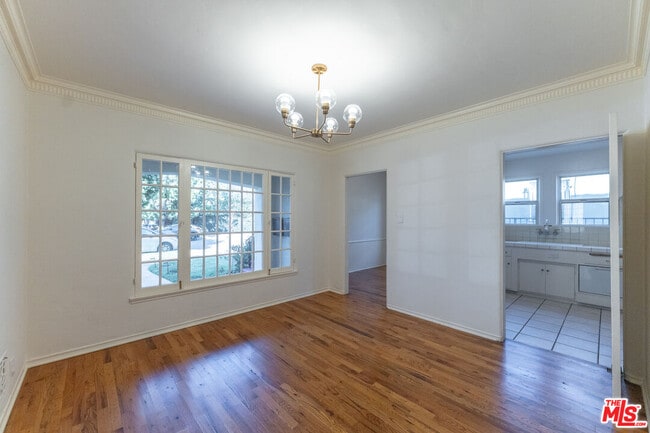 Building Photo - 1258 Meadowbrook Ave
