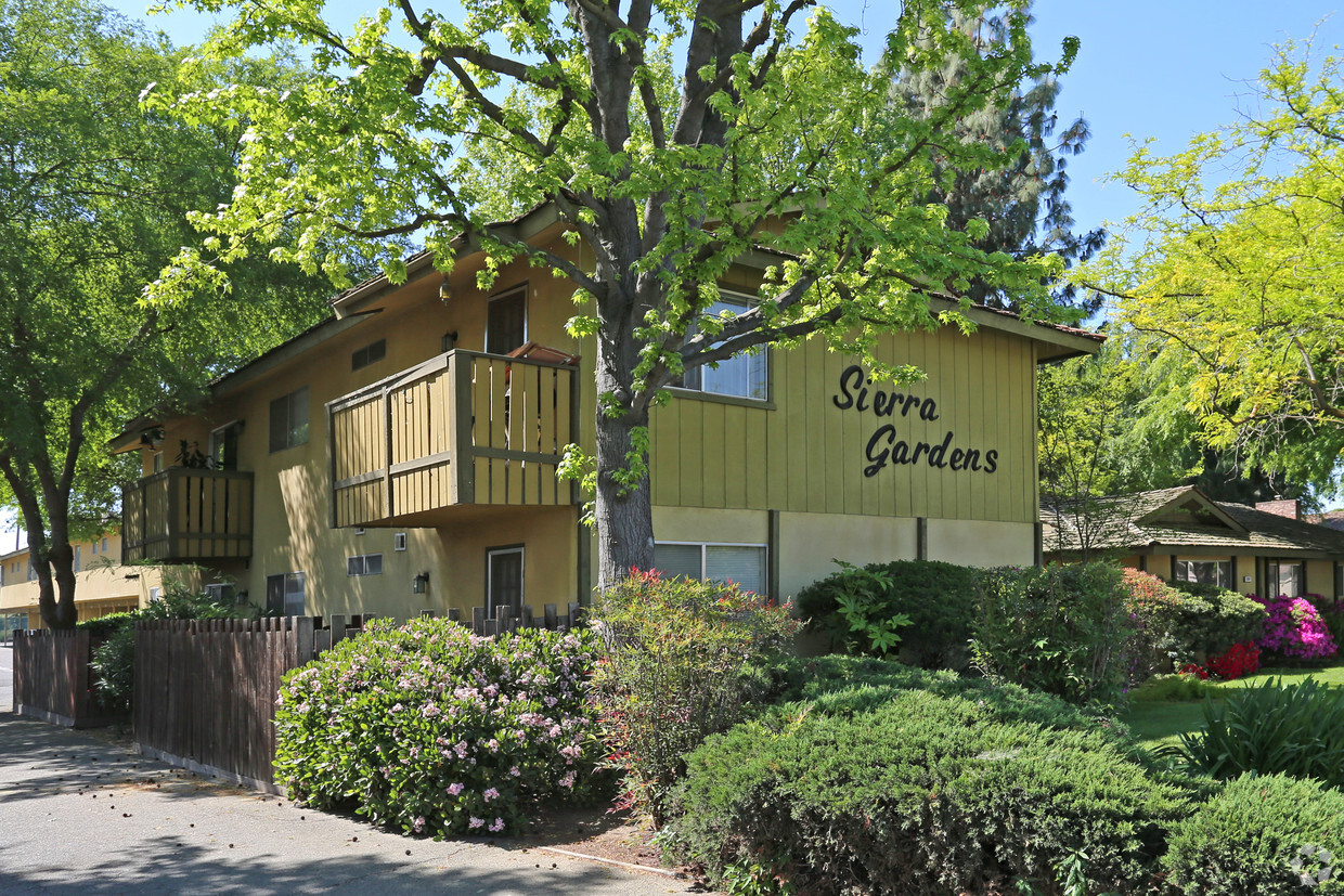 Primary Photo - Sierra Gardens Apartments