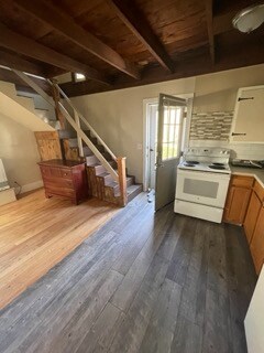 Primary Photo - 26 Forest St