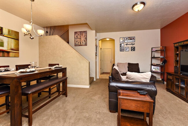 Building Photo - Casitas at Hidden Valley. Price Reduced!!