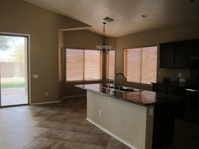 Building Photo - 1454 W Mead Dr